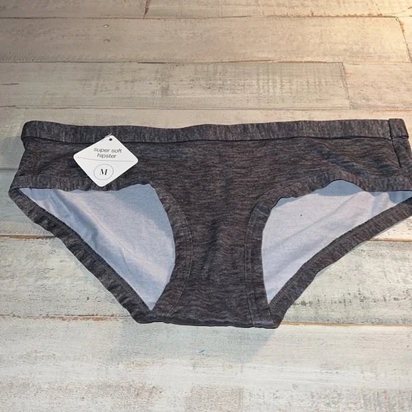 2 piece Rene Rofe Set - Picture 5 of 6